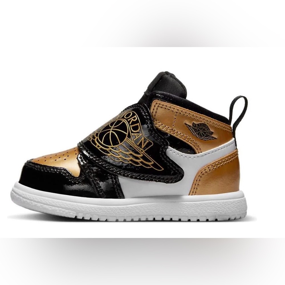Air Jordan (Sky Jordan) size 4 C Sneakers in Black, Gold, and White NWOT